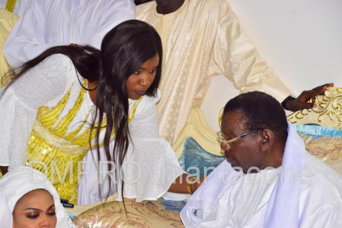 Succession du guides des Thiantacones : " C’est à Bordeaux que le Cheikh a choisi", révèle son épouse Sokhna Bator Succession du guides des Thiantacones : " C’est à Bordeaux que le Cheikh a choisi", révèle son épouse Sokhna Bator