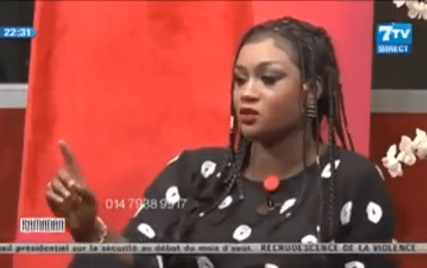 Adja Astou de la 7Tv convoquée à la Section de recherches... Adja Astou de la 7Tv convoquée à la Section de recherches...