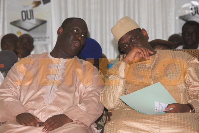 Macky SALL défend son frère : " ... des accusations fausses portées par des individus tapis dans l’ombre" Macky SALL défend son frère : " ... des accusations fausses portées par des individus tapis dans l’ombre"
