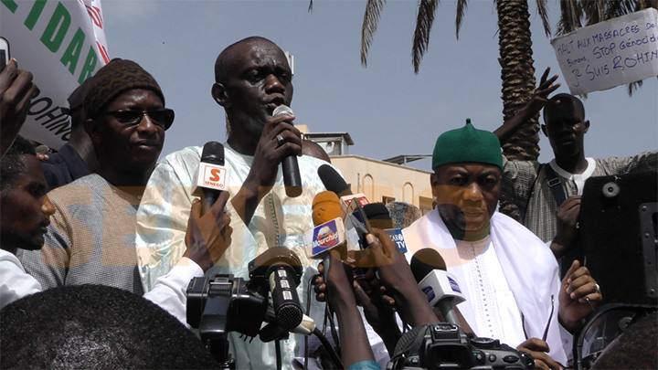 NÉBULEUSE PÉTROGAZ : JAMRA rejoint la Plateforme "Aar li ñu bokk" et condamne les menaces brandies contre ses initiateurs ! NÉBULEUSE PÉTROGAZ : JAMRA rejoint la Plateforme "Aar li ñu bokk" et condamne les menaces brandies contre ses initiateurs !