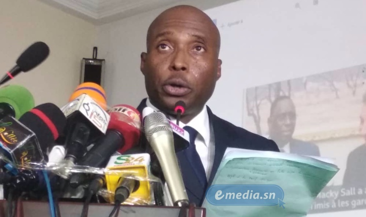 Barthélémy Dias quitte l'AMS pour son soutien à Aliou SALL Barthélémy Dias quitte l'AMS pour son soutien à Aliou SALL