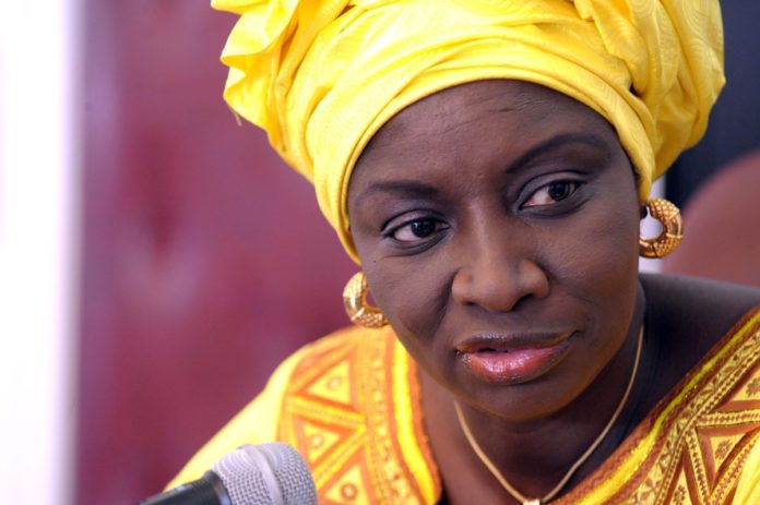 Riposte des jeunes de l’ACT: Mimi Touré passe de « dame de fer » à « dame de coton » Riposte des jeunes de l’ACT: Mimi Touré passe de « dame de fer » à « dame de coton »
