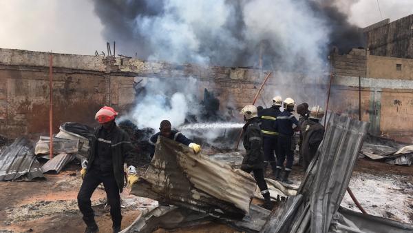 Incendie à Louga : une vingtaine de maisons brulées