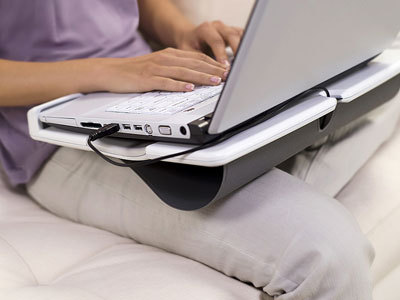 Un ordinateur portable connecté au wi-fi endommage le sperme Un ordinateur portable connecté au wi-fi endommage le sperme