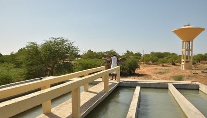 Mbakhana la source : de l’usine des eaux à la station d’eau potable