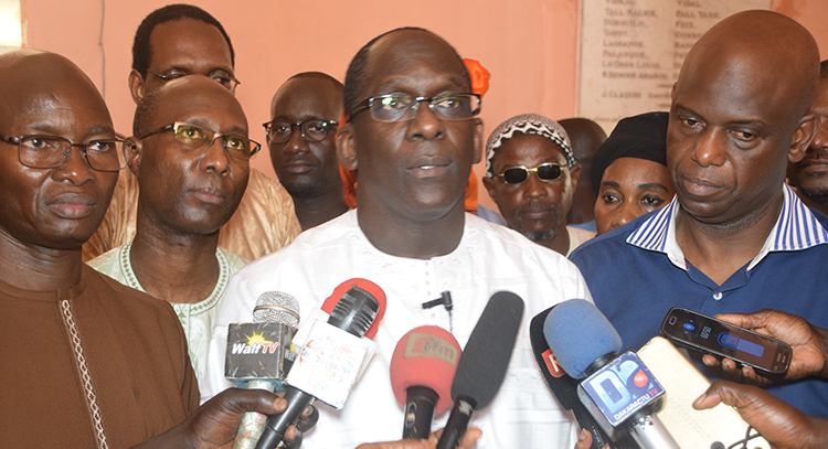 DIALOGUE NATIONAL : le contenu partagé aux acteurs de Saint-Louis (vidéo) DIALOGUE NATIONAL : le contenu partagé aux acteurs de Saint-Louis (vidéo)