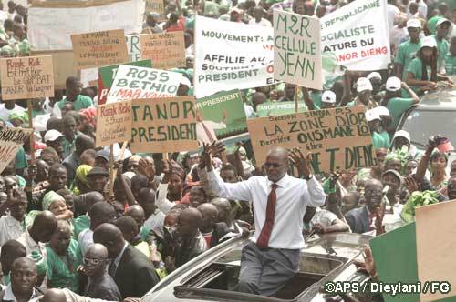 Ousmane Tanor Dieng investi candidat à la présidentielle 2012