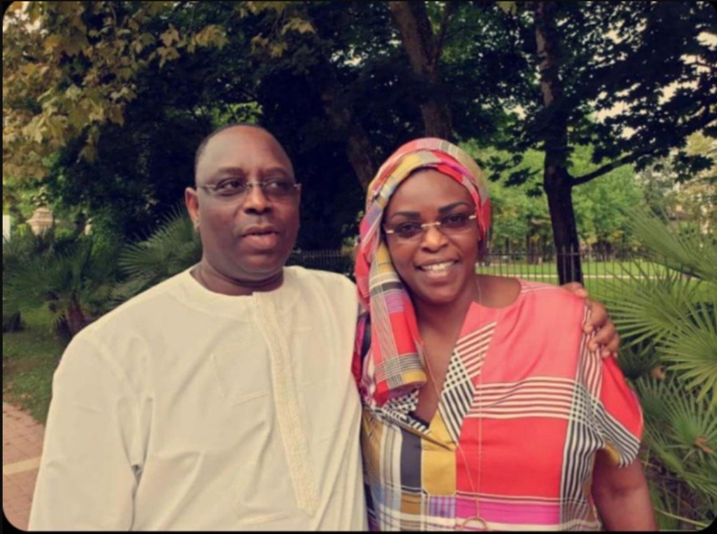 [ARRÊT SUR IMAGE] Macky et Marième Faye Sall en vacances dans le sud de la France