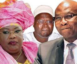 Macky signe la grâce, le PS maintient khalifa en prison Macky signe la grâce, le PS maintient khalifa en prison
