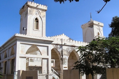 L’Histoire de la cloche de la grande mosquée de Saint-Louis, la canne d'El hadji Oumar Foutiyou Tall L’Histoire de la cloche de la grande mosquée de Saint-Louis, la canne d'El hadji Oumar Foutiyou Tall