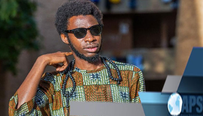 UGB : l’étudiant Baye Dibs sort son premier album de rap UGB : l’étudiant Baye Dibs sort son premier album de rap