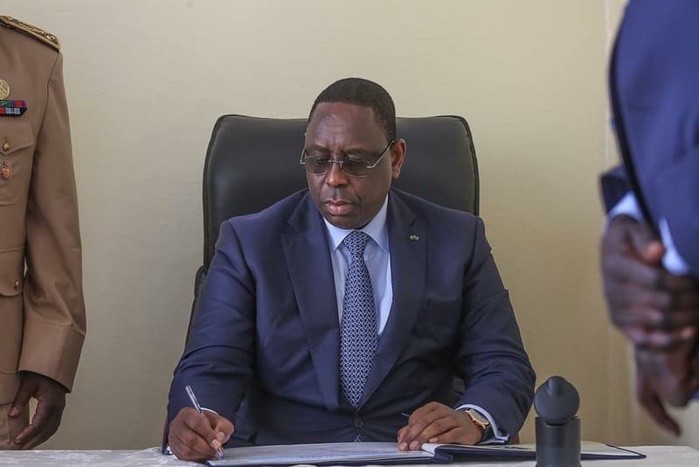 Macky Sall réorganise les Services de renseignements Macky Sall réorganise les Services de renseignements