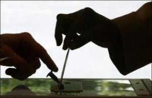La caution pour les prochaines législatives fixée à 20 millions (officiel) La caution pour les prochaines législatives fixée à 20 millions (officiel)
