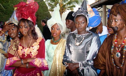 Saint-Louis : 10 stylistes maliens et sénégalais au défilé de mode de Ndart