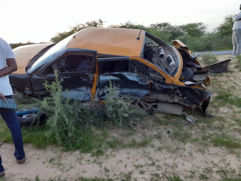 Collision entre un taxi et un véhicule 4X4 sur la route de GANDIOL (photos) Collision entre un taxi et un véhicule 4X4 sur la route de GANDIOL (photos)