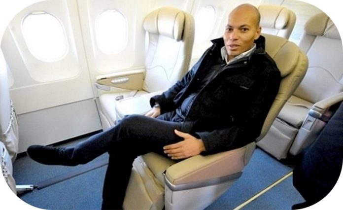 Karim Wade fait ses valises, le plan XXL de Macky Sall Karim Wade fait ses valises, le plan XXL de Macky Sall