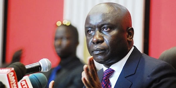Rencontres secrètes en série: Le plan d'Idrissa Seck & Cie contre le duo Wade-Macky Rencontres secrètes en série: Le plan d'Idrissa Seck & Cie contre le duo Wade-Macky