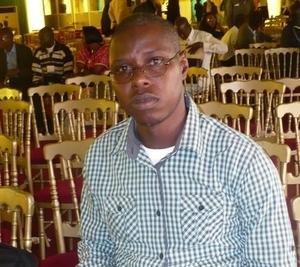 Saint-Louis: Menacé par Masseck Ngom, frère d’Ousmane Ngom, le journaliste Mouhamed Naby Sylla porte plainte Saint-Louis: Menacé par Masseck Ngom, frère d’Ousmane Ngom, le journaliste Mouhamed Naby Sylla porte plainte