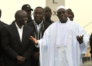 Résultats Présidentielle 2012: Macky Sall se projette au second tour et tend la main au M23