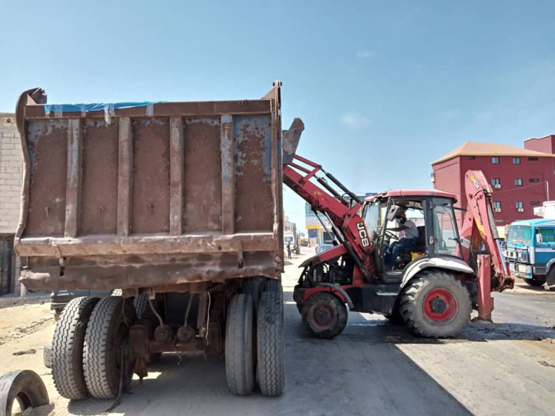 Les poissons morts déversés à l’entrée de Saint-Louis produiront 500 m3 de biogaz ... (photos) Les poissons morts déversés à l’entrée de Saint-Louis produiront 500 m3 de biogaz ... (photos)