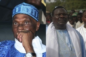 Le soutien de Cheikh Béthio Thioune à Abdoulaye Wade aurait été monnayé à 700 millions en plus d’un terrain d’un milliard 400 millions Le soutien de Cheikh Béthio Thioune à Abdoulaye Wade aurait été monnayé à 700 millions en plus d’un terrain d’un milliard 400 millions