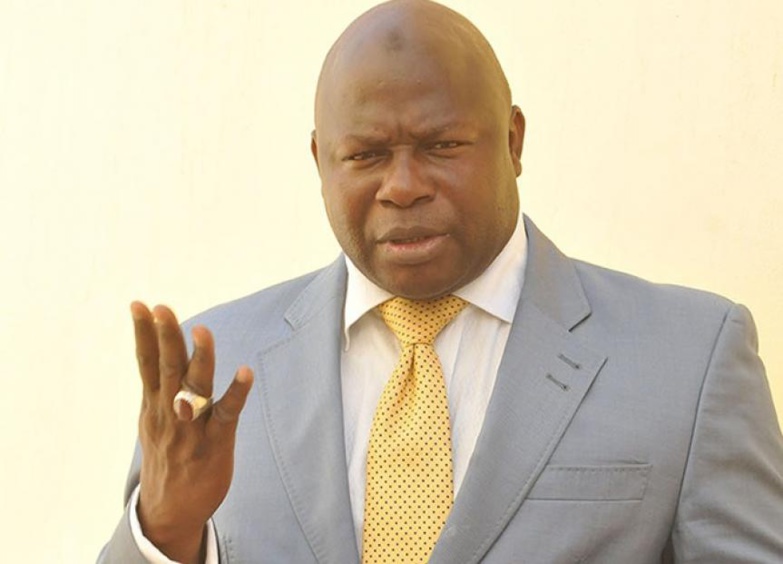 Délivrance de faux billets : comment les gendarmes ont piégé le député Boughazaly Délivrance de faux billets : comment les gendarmes ont piégé le député Boughazaly