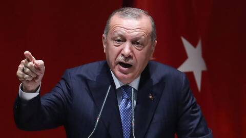Erdogan s'en prend à Macron et sa "propre mort cérébrale", le Quai d'Orsay convoque l'ambassadeur turc Erdogan s'en prend à Macron et sa "propre mort cérébrale", le Quai d'Orsay convoque l'ambassadeur turc