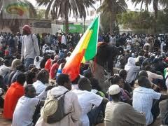 Message de paix des jeunes sénégalais (filles et garçons) en politique