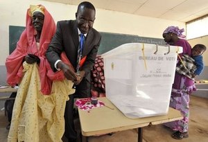 Saint-Louis: Une personne vote à la place de Maimouna Diagne Saint-Louis: Une personne vote à la place de Maimouna Diagne
