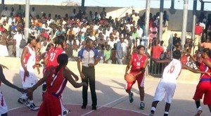 Basket Ball : National 1 féminin : 3ème Play Off : Saint Louis continue à mener grand train et s’offre le DUC. Basket Ball : National 1 féminin : 3ème Play Off : Saint Louis continue à mener grand train et s’offre le DUC.