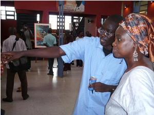 Pofrima Selo avec Mariètou Diongue Diop, au Vernissage de l'expo L'AFRIQUE EN QUESTION à l'Ucad, en 2008.