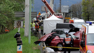 France: Un Sénégalais tue 4 personnes et en blesse 6 autres dans un accident de la circulation. France: Un Sénégalais tue 4 personnes et en blesse 6 autres dans un accident de la circulation.