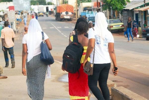 Sénégal : fécondité élevée chez les adolescentes (enquête) Sénégal : fécondité élevée chez les adolescentes (enquête)
