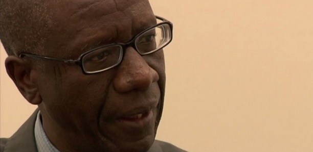 Du CFA à l'ECO : Un "coup de jarnac contre l'intégration monétaire", selon l'économiste Demba Moussa Dembélé Du CFA à l'ECO : Un "coup de jarnac contre l'intégration monétaire", selon l'économiste Demba Moussa Dembélé