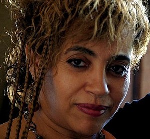 L’artiste-peintre Soukeina Khalil travaille pour la réactivation du jumelage Fès-Saint-Louis L’artiste-peintre Soukeina Khalil travaille pour la réactivation du jumelage Fès-Saint-Louis