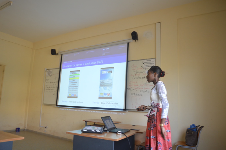 Une étudiante de l'UGB réalise un banc de test moteur pour des hélicoptères de combat de l’Armée de l’Air Une étudiante de l'UGB réalise un banc de test moteur pour des hélicoptères de combat de l’Armée de l’Air