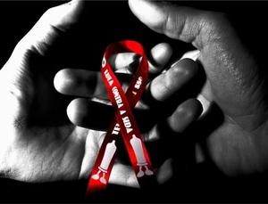 SIDA: A Saint-Louis, une enquête signale 5,1% de transmission mère-enfant en 2011 SIDA: A Saint-Louis, une enquête signale 5,1% de transmission mère-enfant en 2011