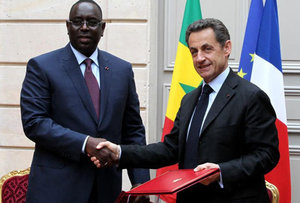 Tandem Macky/ Sarko : le Sénégal toujours sous assistance étrangère Tandem Macky/ Sarko : le Sénégal toujours sous assistance étrangère