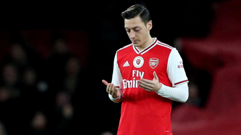 Mesut Ozil : « ALLAH est la raison pour laquelle même dans la douleur, je souris » Mesut Ozil : « ALLAH est la raison pour laquelle même dans la douleur, je souris »