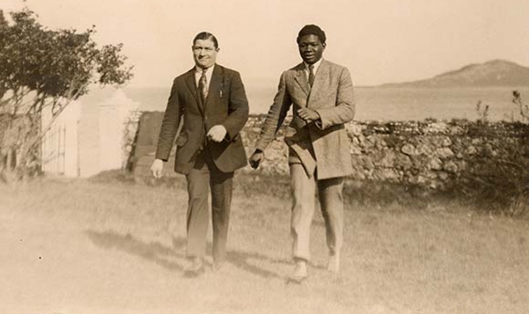 De Louis Mbarick Fall «Battling Siki» à Assane Faye : ces champions qui ont fait rayonner la boxe sénégalaise. De Louis Mbarick Fall «Battling Siki» à Assane Faye : ces champions qui ont fait rayonner la boxe sénégalaise.