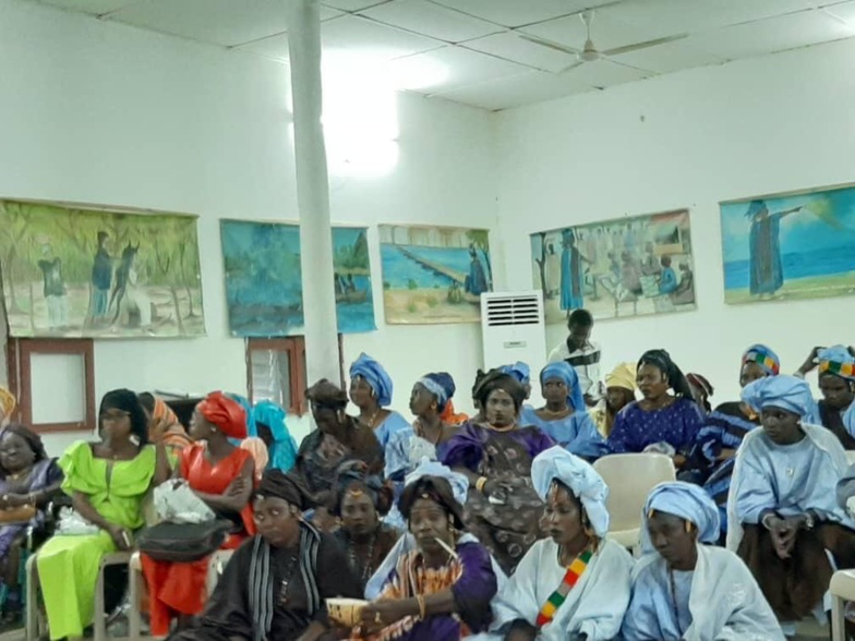 Saint-Louis : Une exposition itinérante ressuscite l’histoire de Penda SARR, "la fille des eaux" Saint-Louis : Une exposition itinérante ressuscite l’histoire de Penda SARR, "la fille des eaux"
