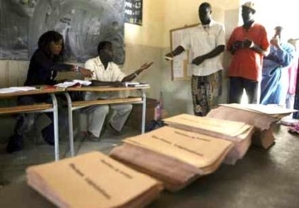 24 partis et coalitions à l’assaut des 150 sièges de l’Assemblée nationale sénégalaise 24 partis et coalitions à l’assaut des 150 sièges de l’Assemblée nationale sénégalaise