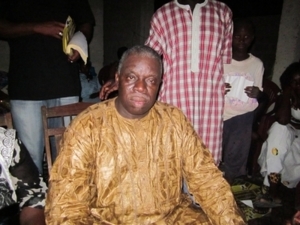 CAMPAGNE ÉLECTORALE : Demba Diop alias « Diopsi » s’en prend à la Rts CAMPAGNE ÉLECTORALE : Demba Diop alias « Diopsi » s’en prend à la Rts