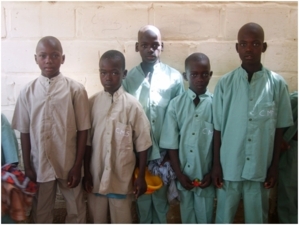 Saint-Louis- Journée de l’enfant africain : Le temps de la joie pour 350 enfants défavorisés, à Pikine (photos) Saint-Louis- Journée de l’enfant africain : Le temps de la joie pour 350 enfants défavorisés, à Pikine (photos)