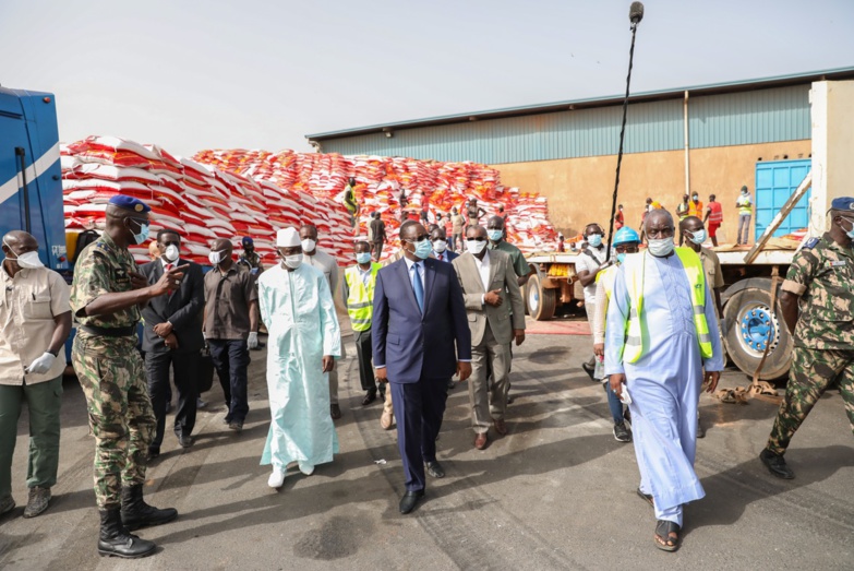 Réceptionné du 1e lot de vivres dans le cadre de l'aide alimentaire d'urgence  Réceptionné du 1e lot de vivres dans le cadre de l'aide alimentaire d'urgence