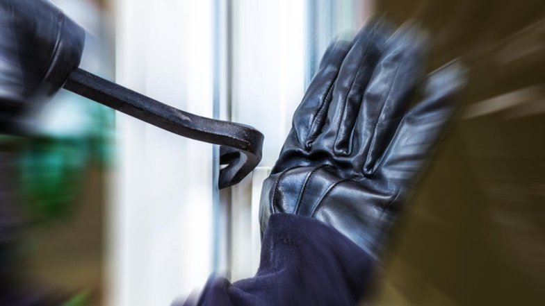 Couvre-feu/ St-Louis : À médina-Courses, une boutique et un salon de coiffure cambriolés. Couvre-feu/ St-Louis : À médina-Courses, une boutique et un salon de coiffure cambriolés.