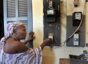Electricité: La Banque mondiale octroie un crédit de 45 milliards 560 millions de francs CFA au Sénégal (Communiqué) Electricité: La Banque mondiale octroie un crédit de 45 milliards 560 millions de francs CFA au Sénégal (Communiqué)