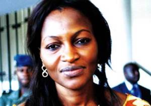 Pagaille à l’Assemblée nationale : Aminata Guèye, une vraie et une fausse députée Pagaille à l’Assemblée nationale : Aminata Guèye, une vraie et une fausse députée