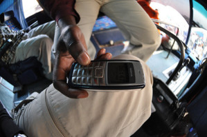SÉNÉGAL: Obtenir un certificat de naissance grâce à un SMS SÉNÉGAL: Obtenir un certificat de naissance grâce à un SMS