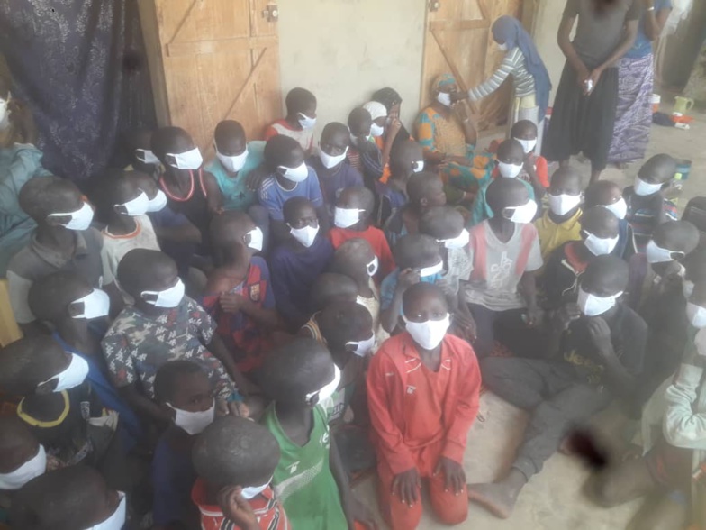 Covid-19/Ndiébène Gandiol : L’association Inside distribue plus de 5.000 masques aux populations (Photos)